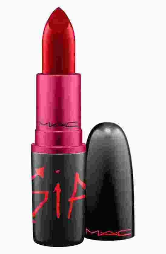 Check Out Top 15 Latest Make Up Wears.